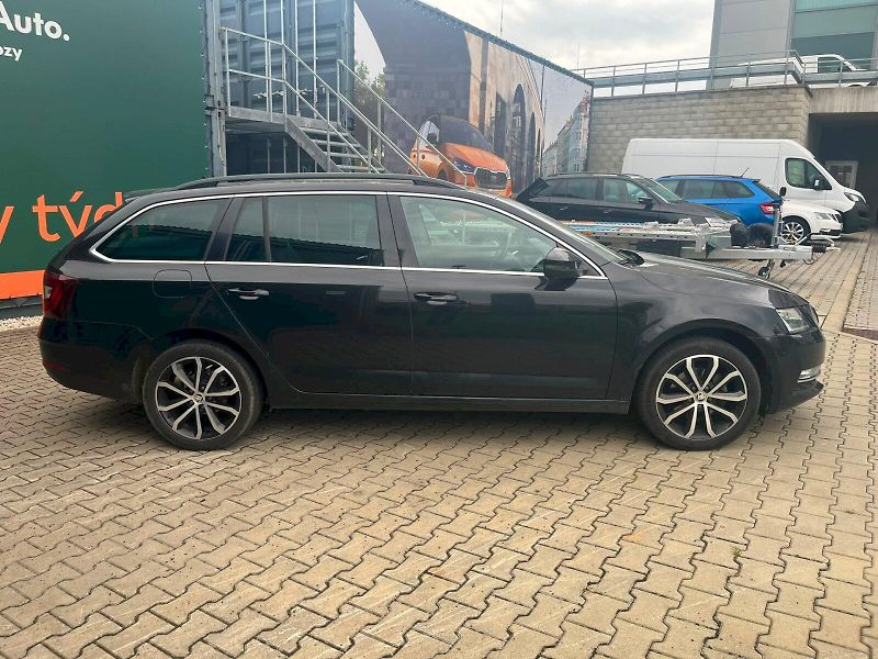 Škoda Octavia (2019) 1.5TSI 110KW DSG STYLE PLUS - fotka 22 z 27