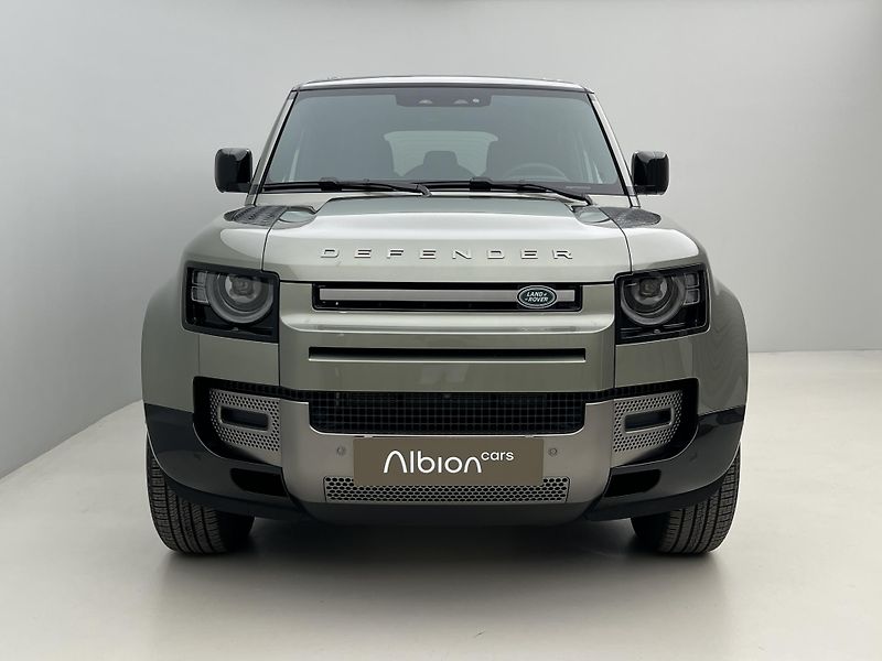 Land Rover Defender 110 D250 X-DYNAMIC SE AWD AUT  - fotka 10 z 45