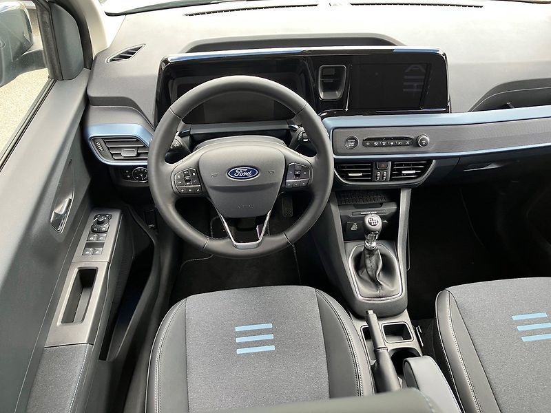 Ford Tourneo Courier (2026) Active, Tourneo, 1.0 EcoBoost - fotka 9 z 35