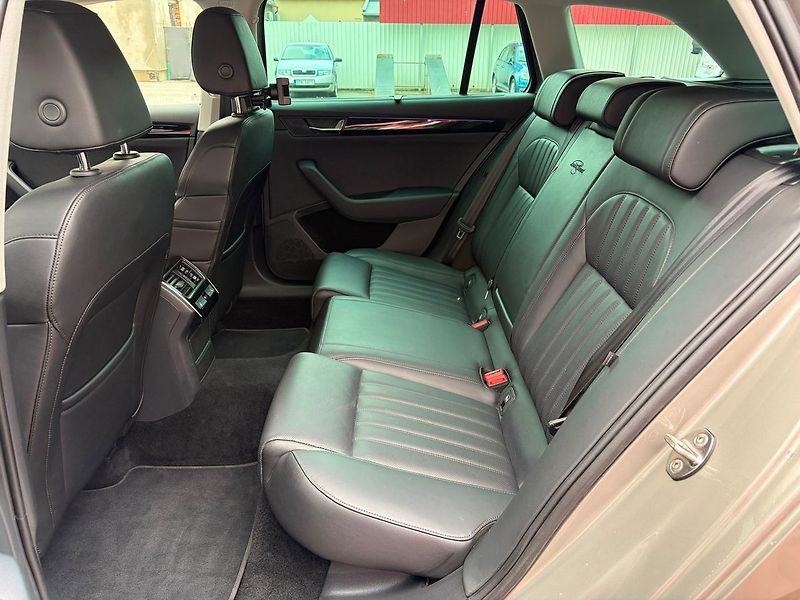 Škoda Superb 2.0 TDI L&K DSG 4x4, ČR, ACC - fotka 15 z 34