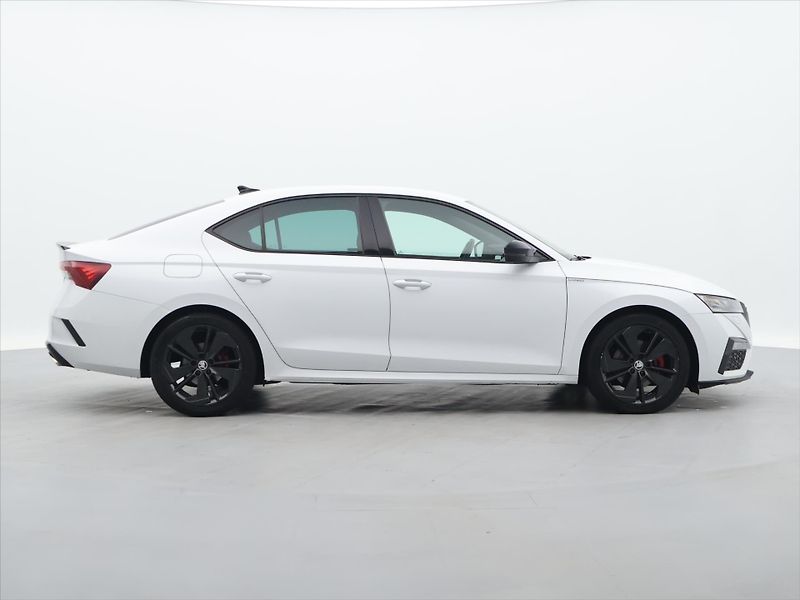 Škoda Octavia 2,0 TDI RS 4x4 Matrix DPH CZ - fotka 8 z 32