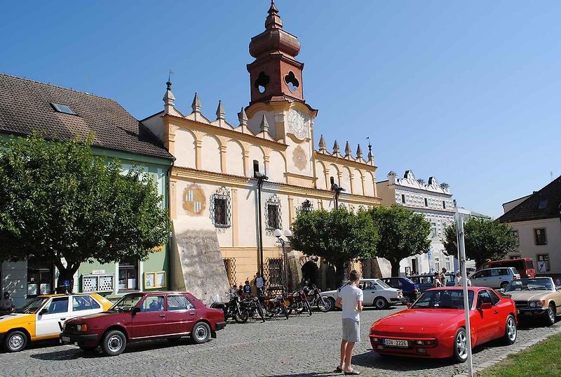 Veterány se sjely do Veselí nad Lužnicí na Selské Baroko 2023.