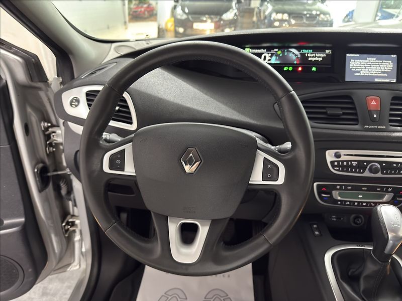 Renault Grand Scénic 1,5   DCI AUTOMAT NAVI ČIDLA - fotka 9 z 36