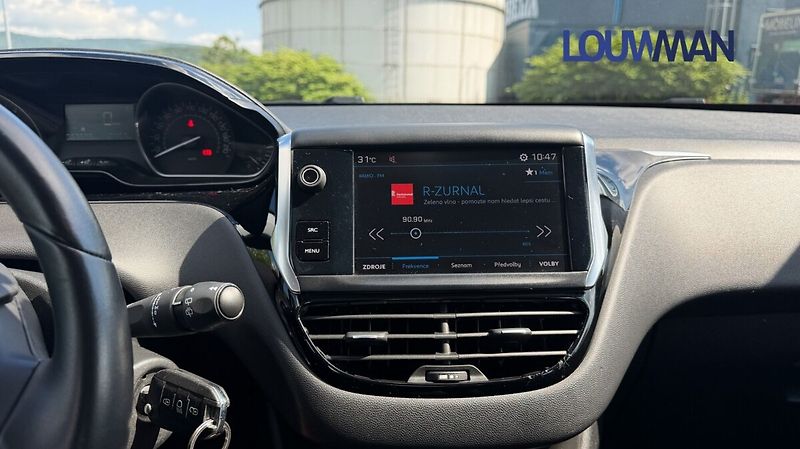 Peugeot 208 AT ACTIVE - fotka 11 z 21