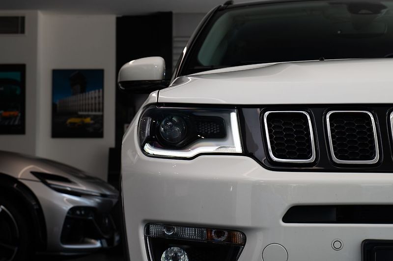 Jeep Compass - fotka 20 z 21