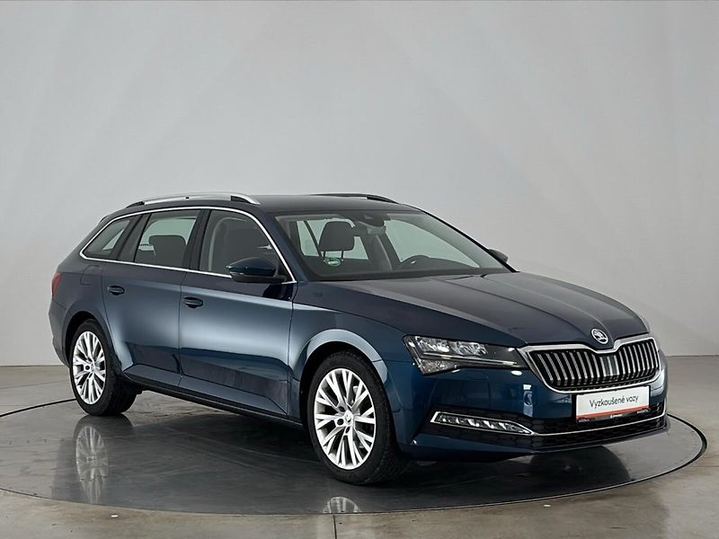 Škoda Superb Style DSG - fotka 14 z 30