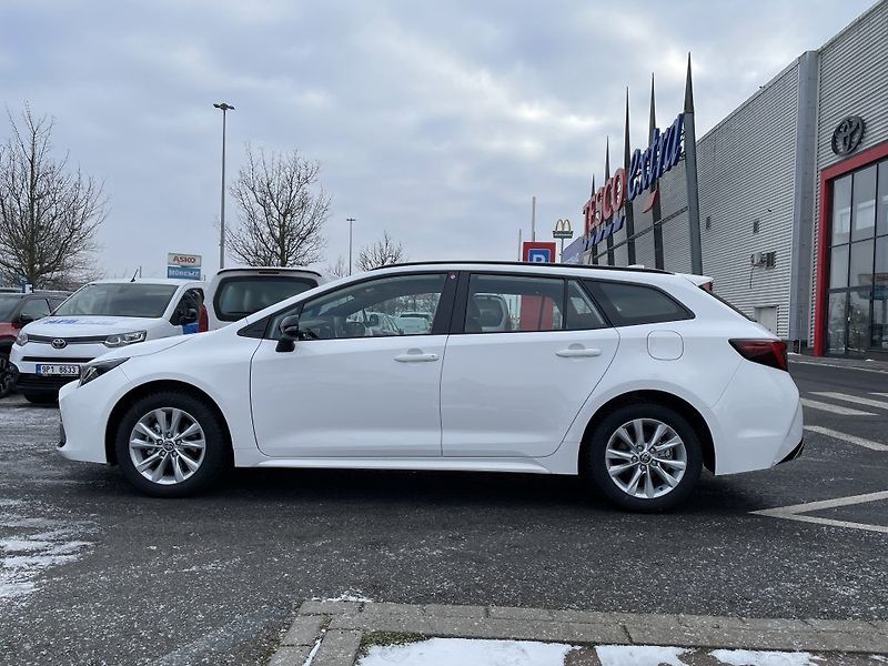 Toyota Corolla 1.8HEV ComfortTech odběr ihned - fotka 8 z 30