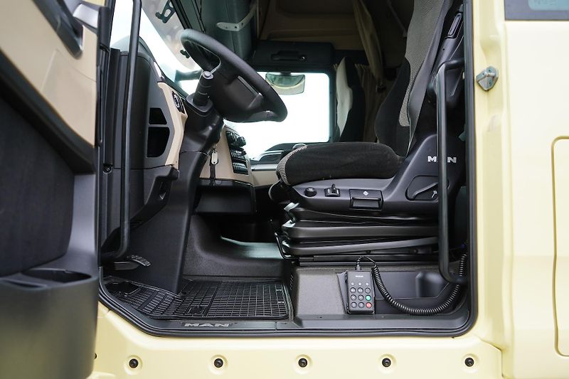MAN TGX (2018) 18.360 / ACC / E 6 / FIRANKA / - fotka 24 z 42