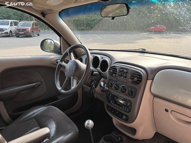 Chrysler PT Cruiser (2001) 2.0i, 104kw - fotka 9 z 17