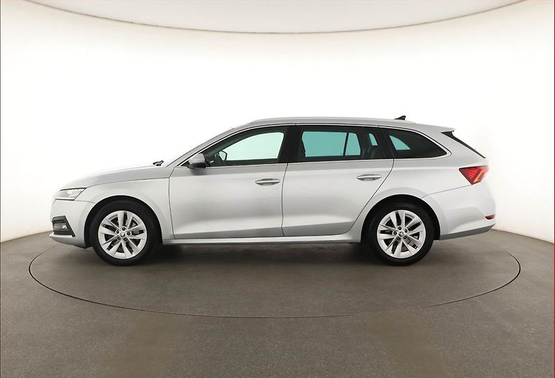 Škoda Octavia (2022) 2.0 TDI, Automat, Kůže, Navi - fotka 3 z 21