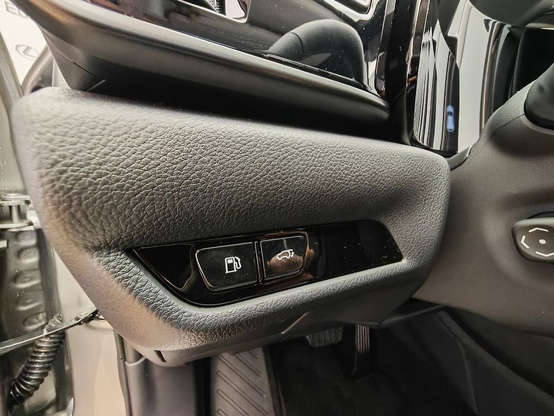 Lexus NX 450h plus 450h+ Executive Top - fotka 26 z 39