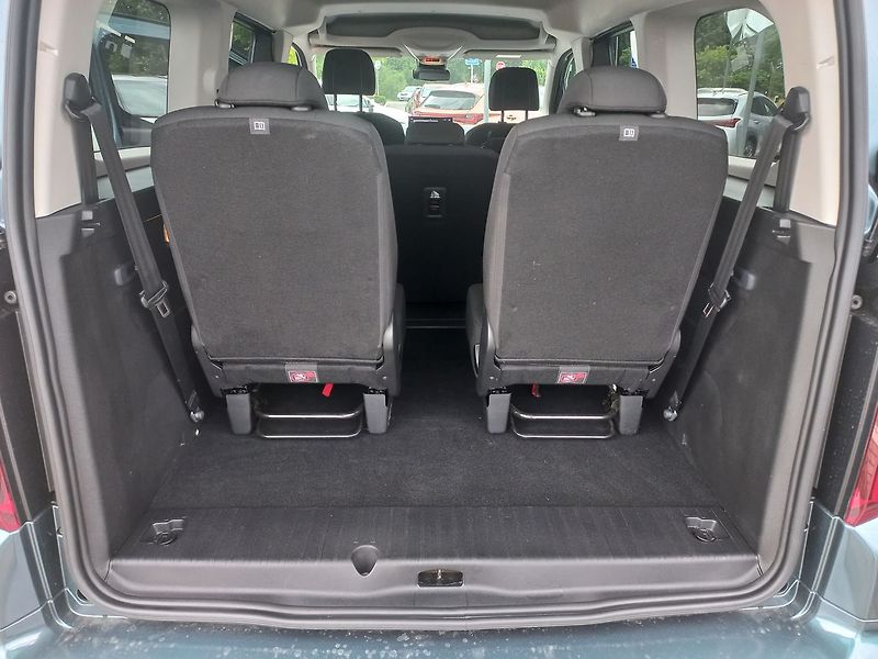 Toyota ProAce City Verso Family  1.5L 130 - 6 MT  Famil - fotka 17 z 26