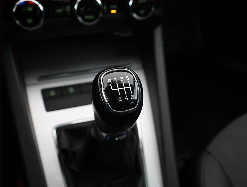 Škoda Octavia (2020) Ambition 1.0 TSI, Navi - fotka 11 z 20