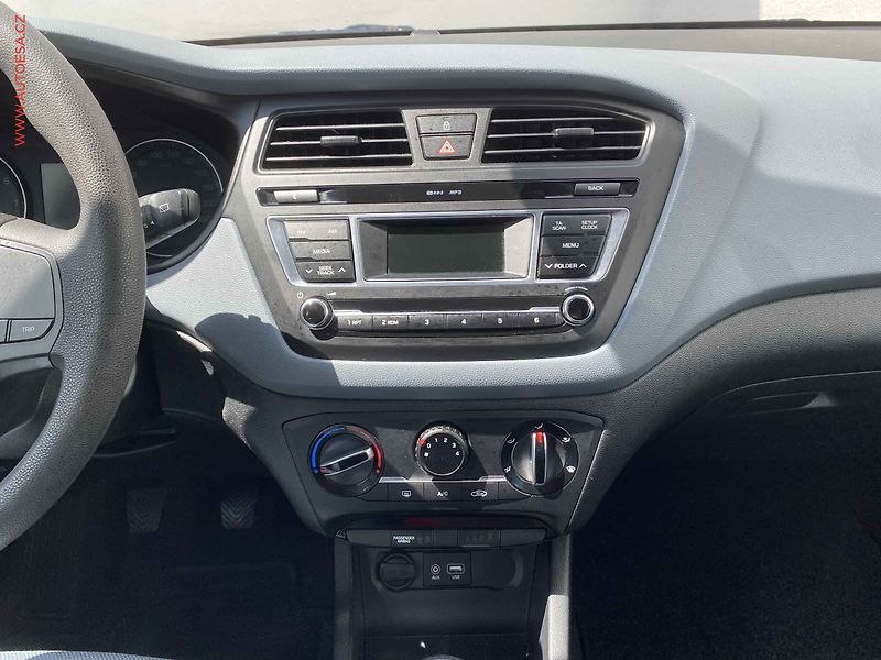 Hyundai i20 (2017) 1.2i, Go! - fotka 12 z 14