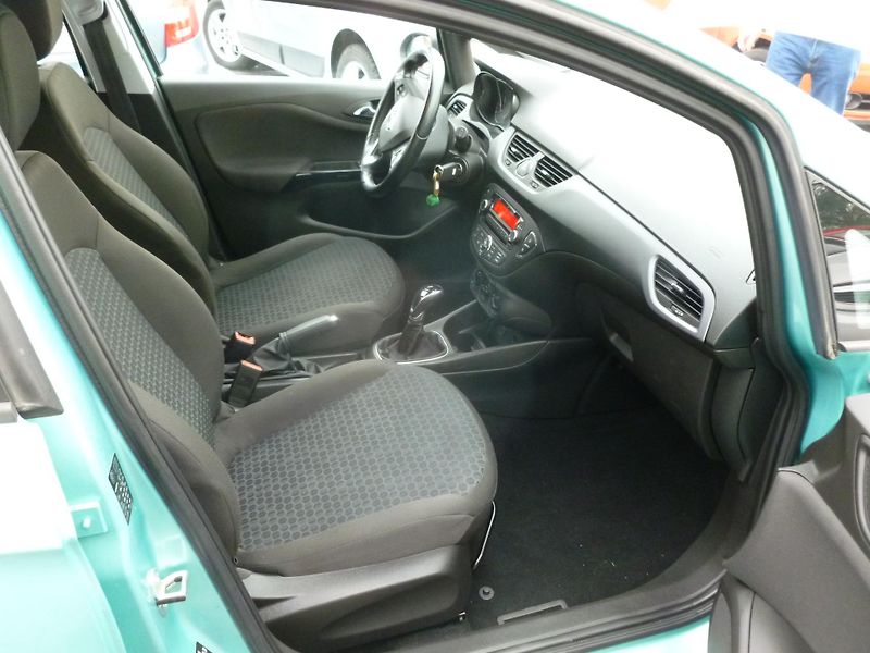 Opel Corsa 1.4 /66kWCZ AUTOMATIZOV. PŘEV. - fotka 15 z 19