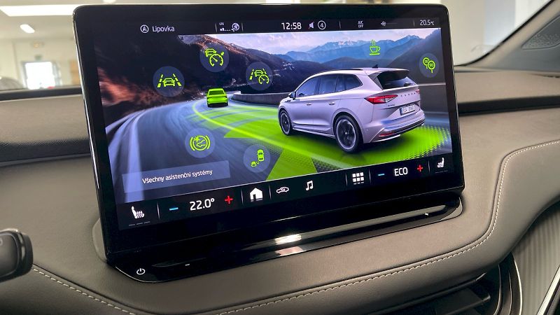 Škoda Enyaq (2022) Sportline 60 132kW - fotka 30 z 32