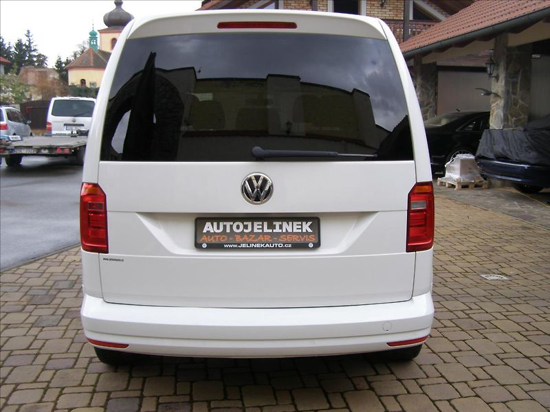 Volkswagen Caddy 2,0   TDI TEMPOMAT - fotka 4 z 26