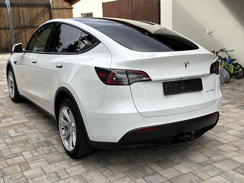 Tesla Model Y (2021) LR, SOH 89,4%, tazne, DPH - fotka 2 z 13