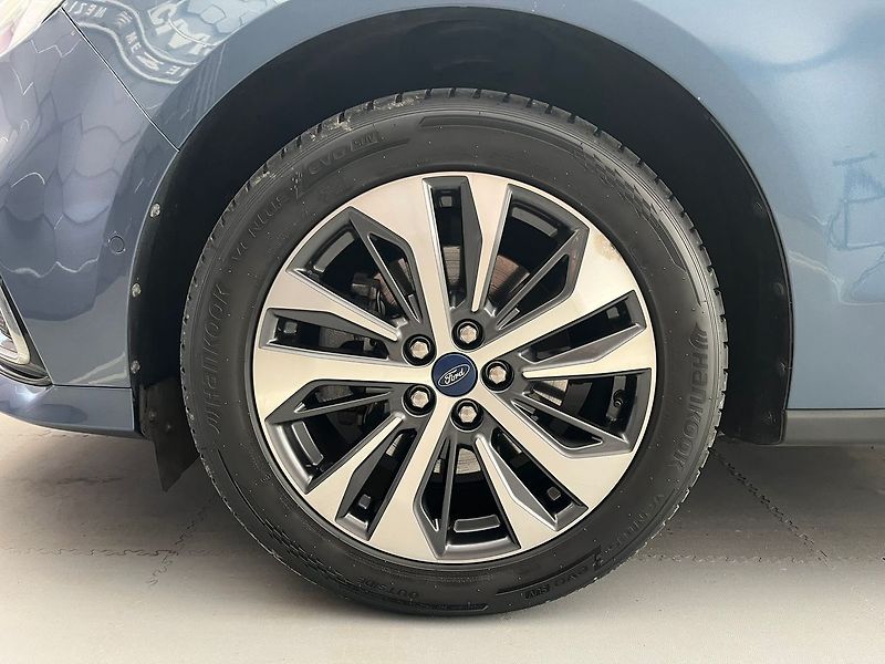 Ford Galaxy 2.5 HEV TITANIUM 7 míst - fotka 50 z 59