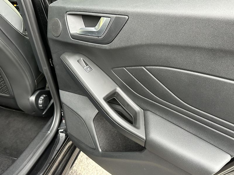 Ford Focus (2021) ST*Automat*206kW*1.Maj.B&O - fotka 30 z 42
