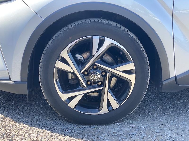 Toyota C-HR 1.8HSD, ČR-1m, Style, DPH - fotka 9 z 16
