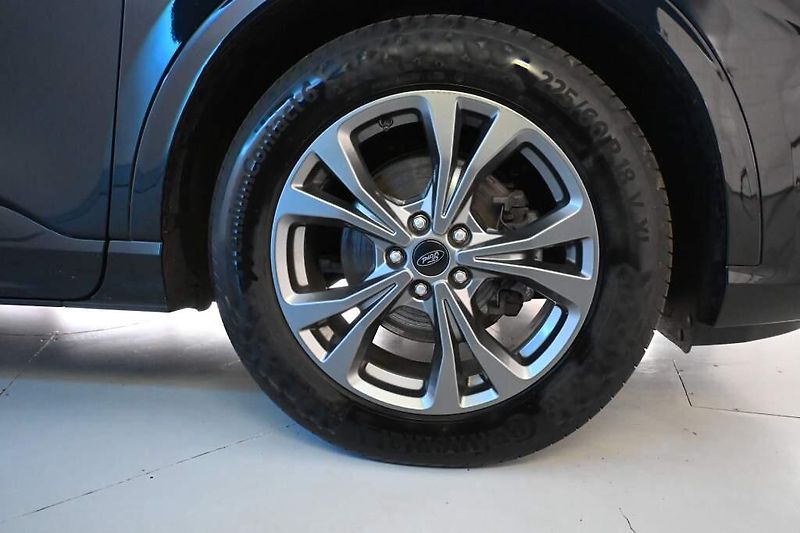 Ford Kuga (2023) 2.5 ST-LINE X LED FHEV VIRTUAL - fotka 34 z 36
