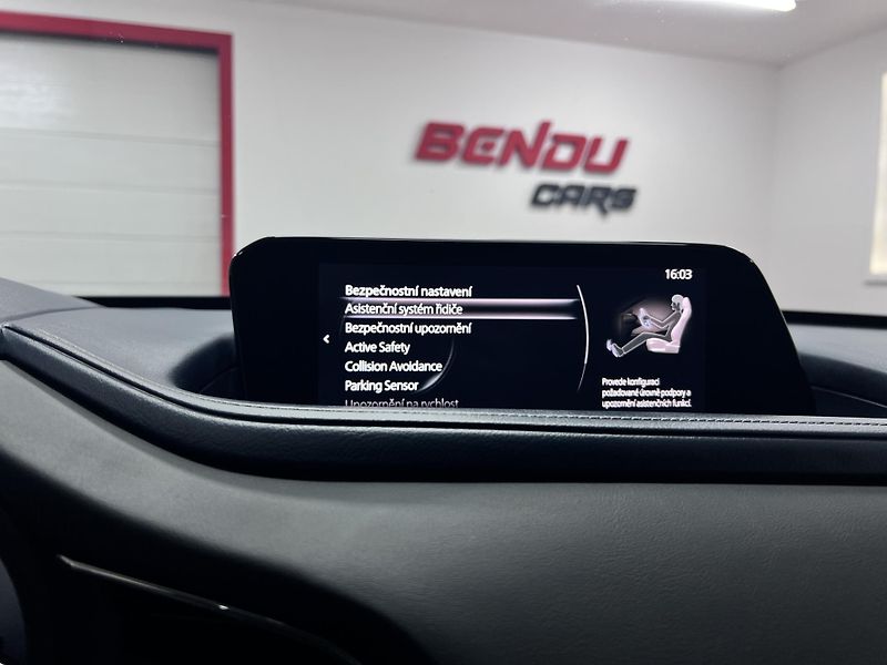 Mazda CX-30 2.0i Skyactiv-G 110 kW Bose - fotka 27 z 38