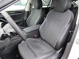 Volkswagen Passat 1,5 eTSI 11KW DSG NEZ.TOPENÍ - náhled 19