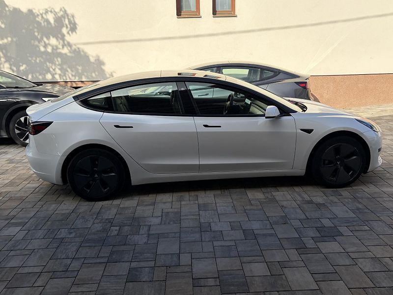 Tesla Model 3 (2021) SR+ 60, LFP, tazne, SOH:91% - fotka 4 z 16