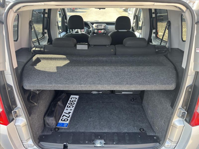 Fiat Qubo 1,3 MultiJet  TREKKING - fotka 19 z 22