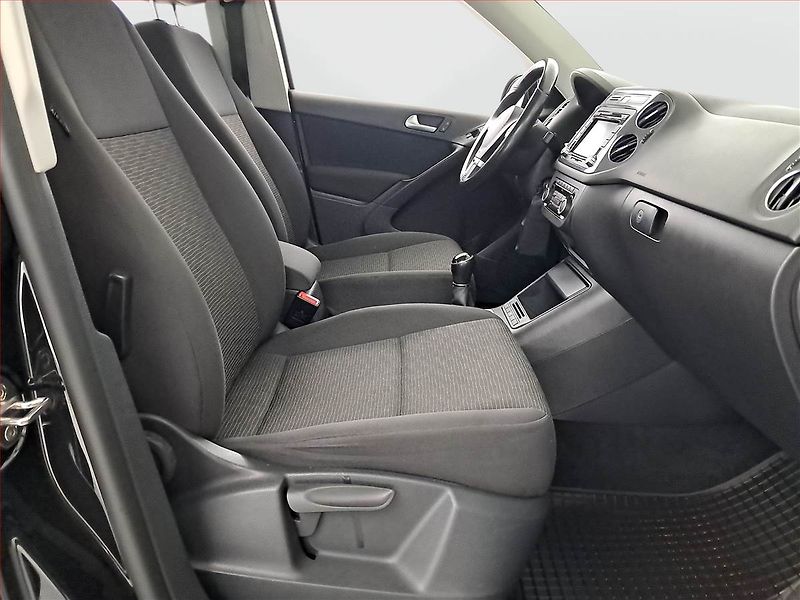 Volkswagen Tiguan (2014) 1.4 TSI, Serv.kniha, Tempomat - fotka 9 z 15