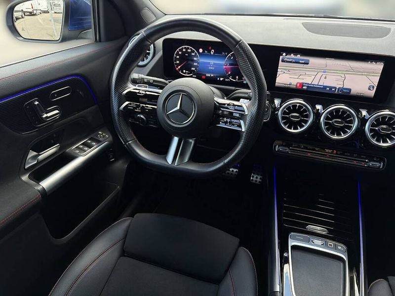Mercedes-Benz GLA (2024) 200 d 4M - fotka 13 z 28