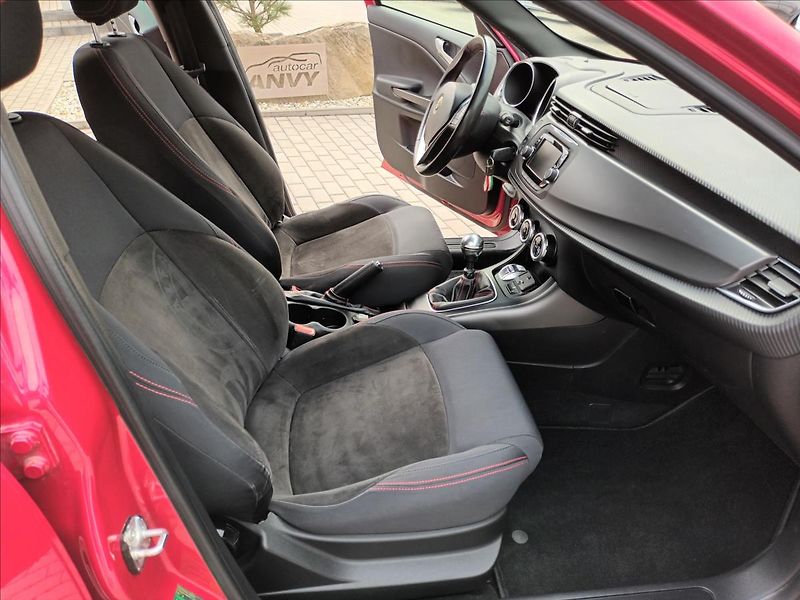 Alfa Romeo Giulietta 1,6 1.6 JTD,77KW,SPRINT,TAŽNÉ, - fotka 22 z 42