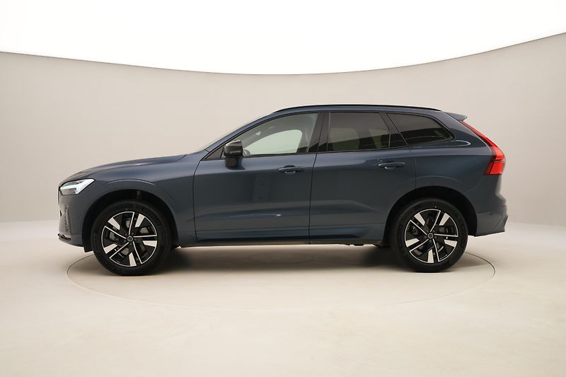 Volvo XC60 B5 AWD DARK PLUS AUT CZ - fotka 10 z 51