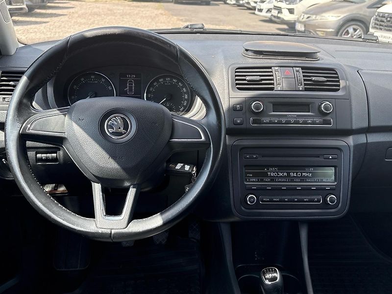 Škoda Fabia (2014)  1.2 TSI 63kW Elegance Combi - fotka 10 z 19