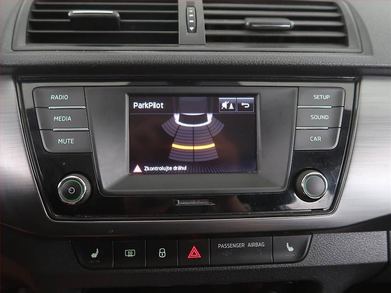 Škoda Fabia (2017) Style 1.2 TSI, Serv.kniha - fotka 19 z 20