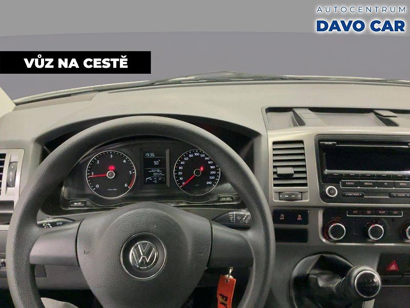 Volkswagen Multivan 2,0 TDI 84kW Klima 1.Maj 80tkm - fotka 4 z 11