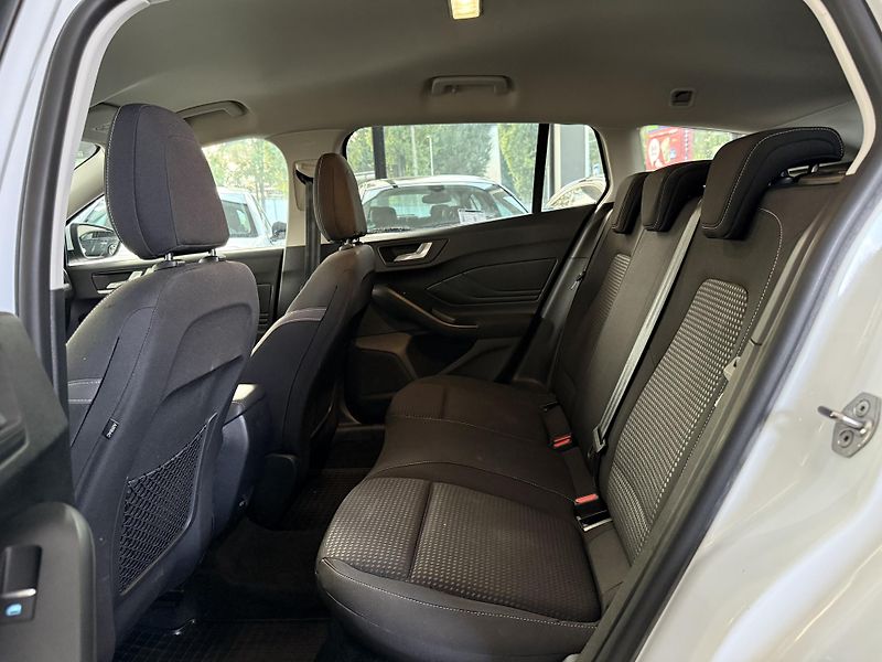 Ford Focus (2020) - fotka 17 z 29
