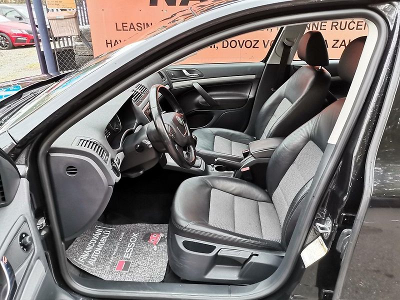 Škoda Octavia (2012) 1.4TSi 90kw Elegance PDC - fotka 10 z 27