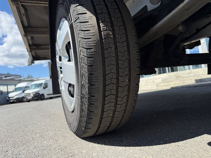 Renault Master 12 palet EURO 6 - fotka 10 z 19