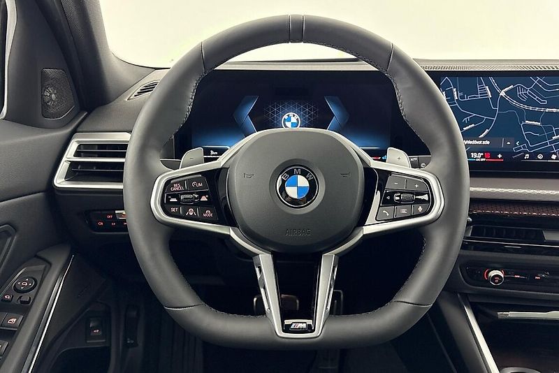 BMW Řada 3 řady 3 | 320d xDrive - fotka 21 z 26