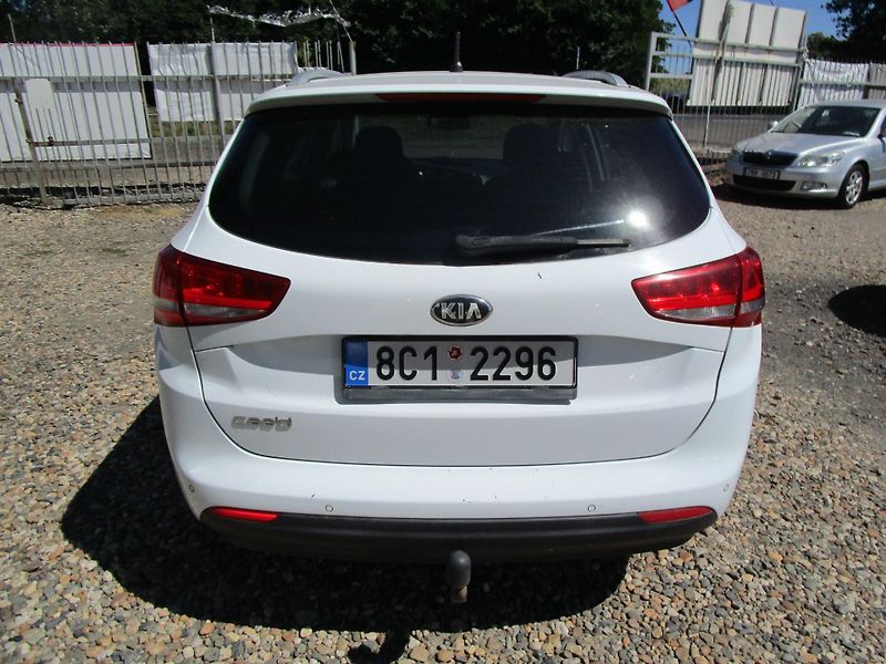 Kia Ceed 1,6-99KW-KOUPENO V ČR+NOVÁ STK - fotka 4 z 13