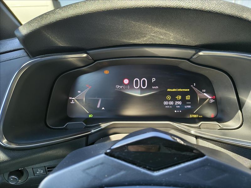 DS Automobiles DS7 Crossback 1,5   DS 7 Rivoli - fotka 10 z 22
