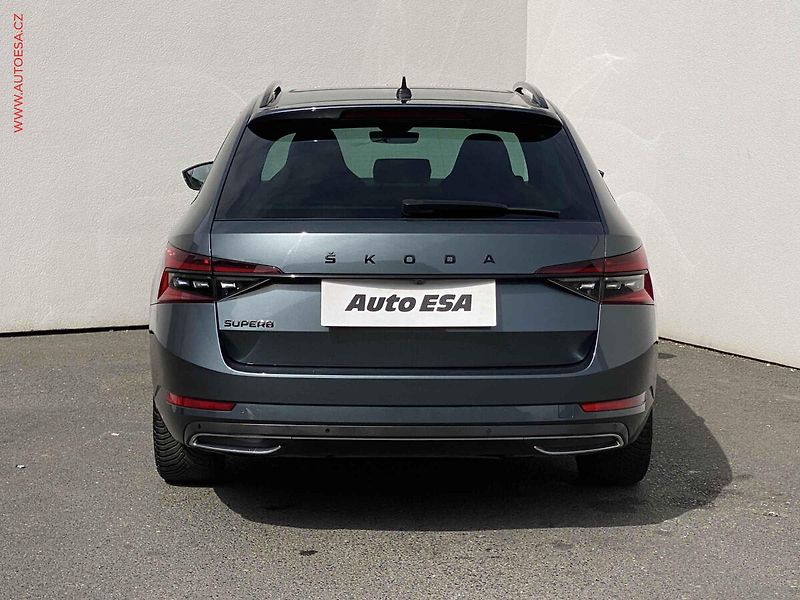 Škoda Superb (2021) 2.0 TDi, SportLine, DSG, LED - fotka 5 z 20