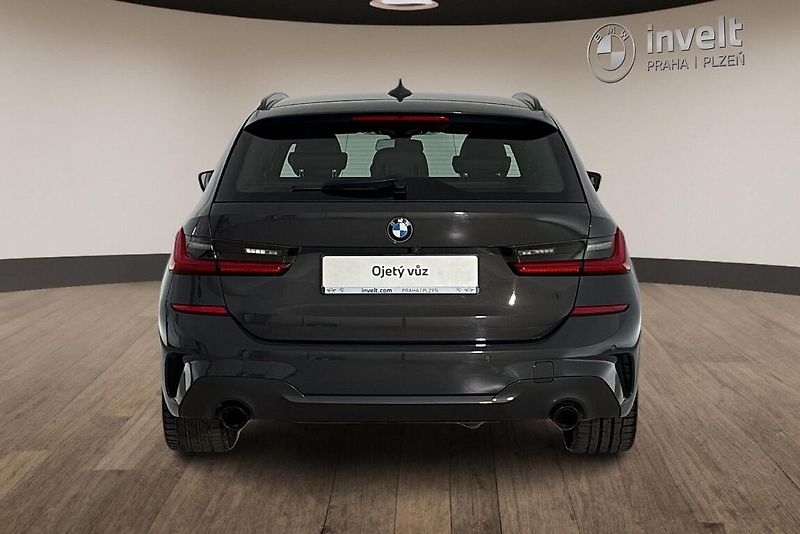 BMW Řada 3 330d xDrive - fotka 4 z 26