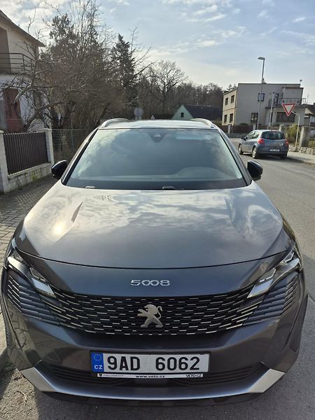 Peugeot 5008 (2022) - fotka 2 z 21