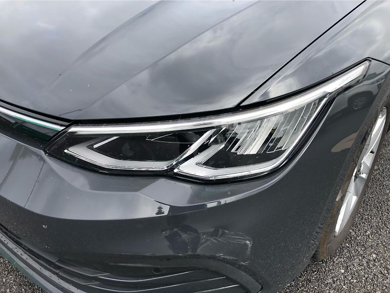 Volkswagen Golf 1.5 TSi LIFE - fotka 23 z 27