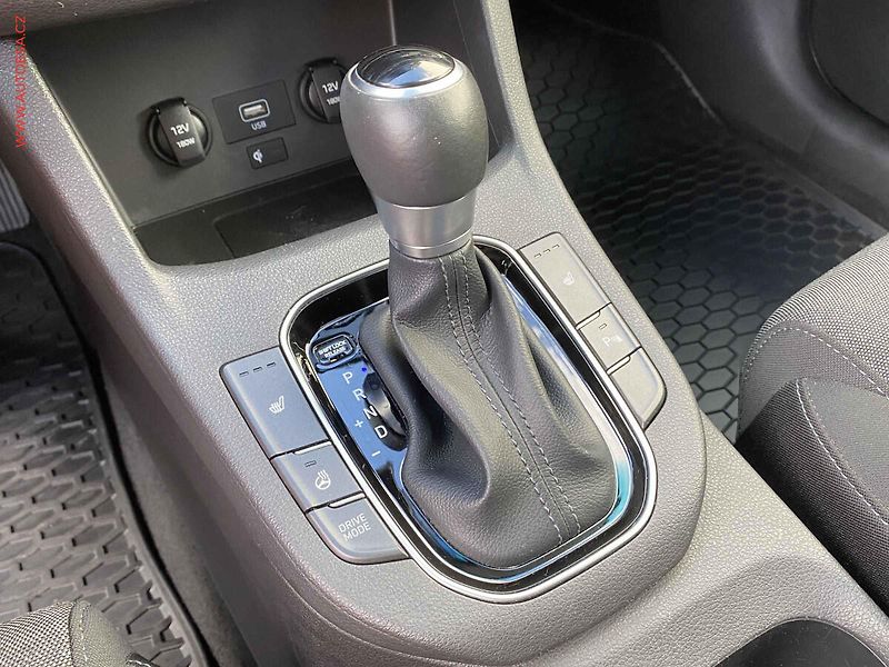 Hyundai i30 (2023) 1.0 T-GDi, 2.maj,ČR, Smart - fotka 16 z 19