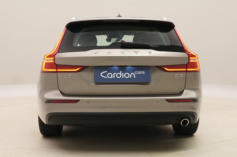 Volvo V60 D3 MOMENTUM AUT - fotka 11 z 41