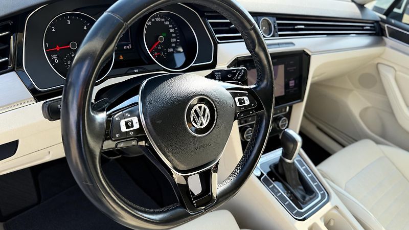 Volkswagen Passat (2019) 2.0 TDI 140kW,ČR, 4MOT DSG - fotka 11 z 48